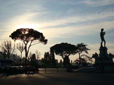 Pôr do sol na Piazza Michelangelo