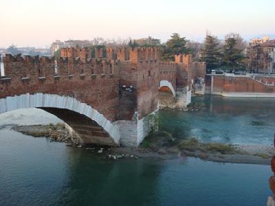 Ponte Scaligero, ao lado do castelo