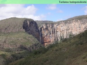 Cachoeira do Tabuleiro, vista do mirante.