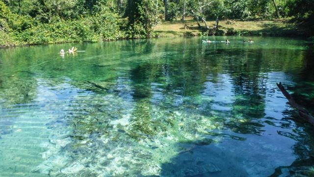 Algumas pedras são chapadas, outras são bem pontudas