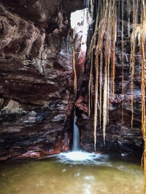 Cachoeira no Cânion Sussuapara