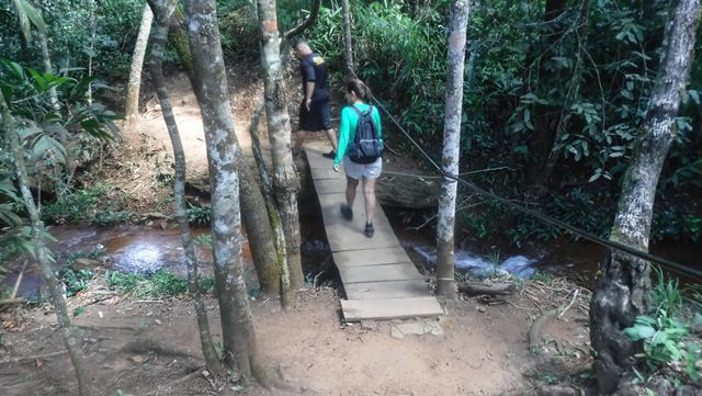 Trilha para a Cachoeira das Araras - Taquaruçu/TO