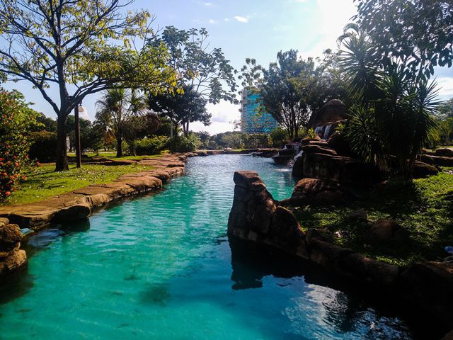 Cascata da Praça dos Girassóis