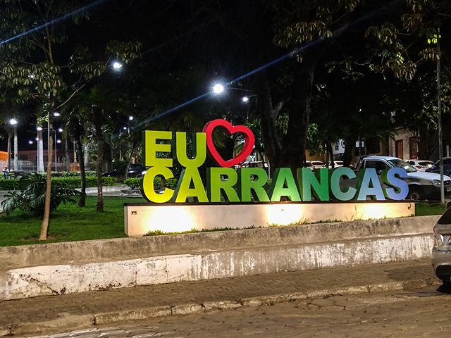 Letreiro "Eu Amo Carrancas"