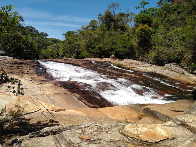 Cachoeira da Proa correndo para o paredão