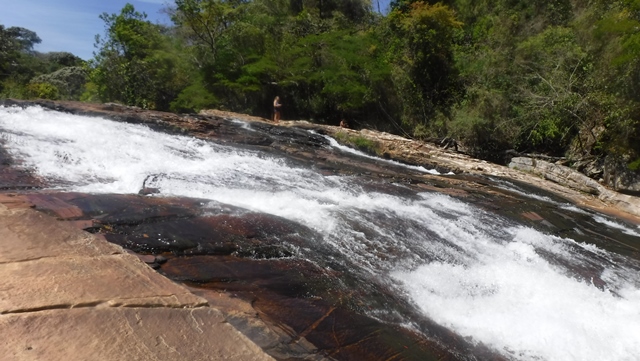 Cachoeira da Proa correndo para o paredão