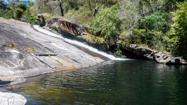 Cachoeira e poço da Proa